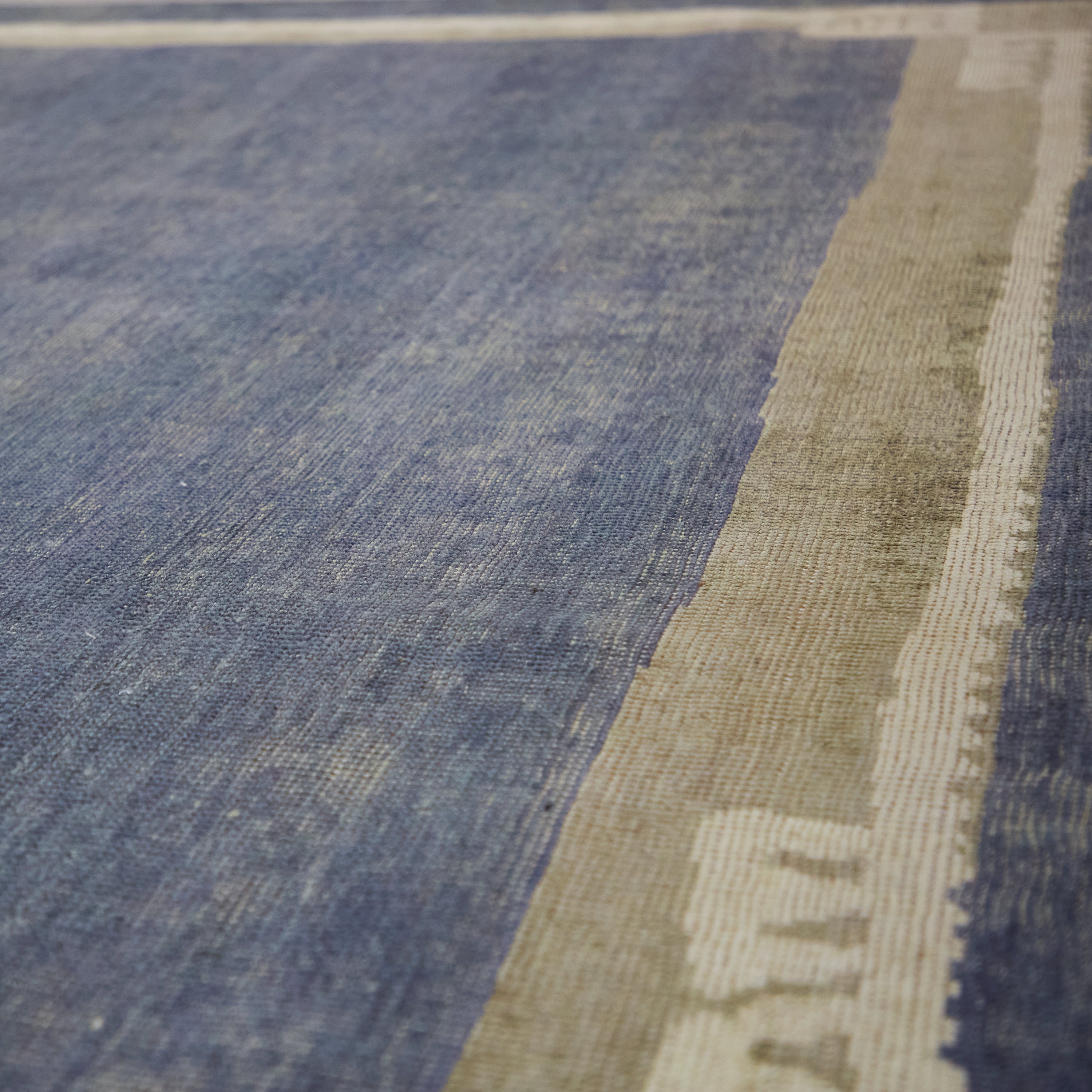 TP 17 Navy/Beige