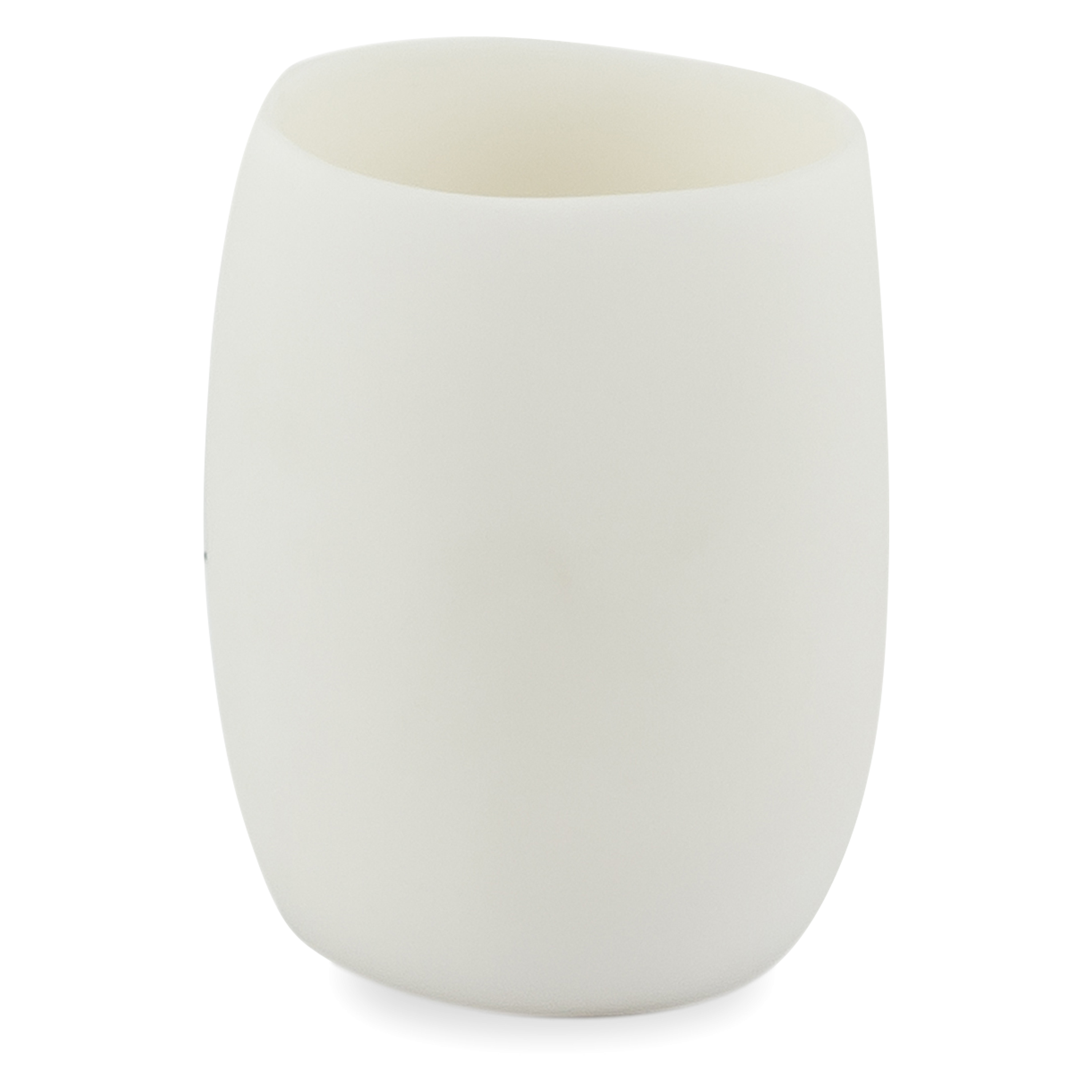 The Resin collection is a modern set of home accessories made of resin.