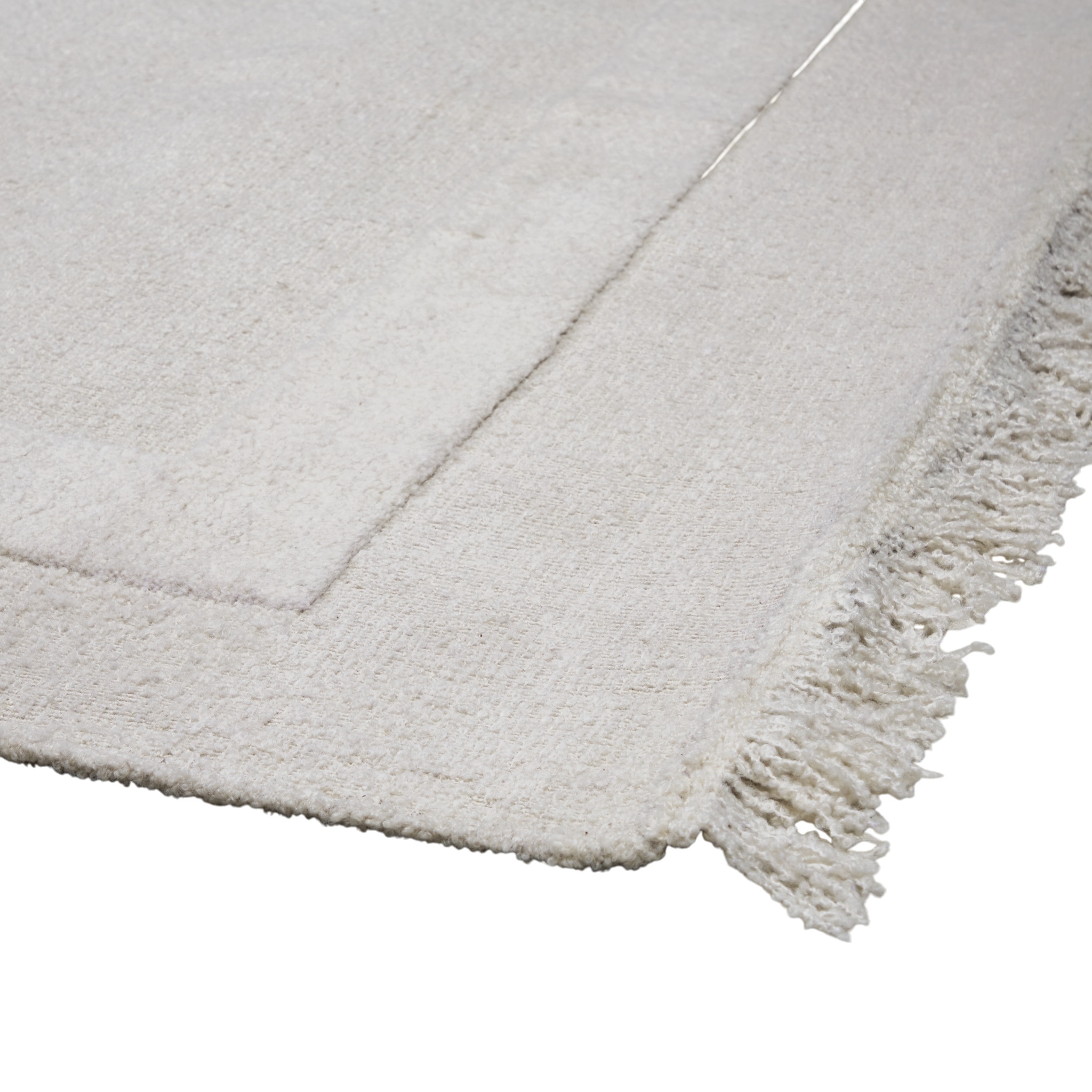 Molvic Ivory