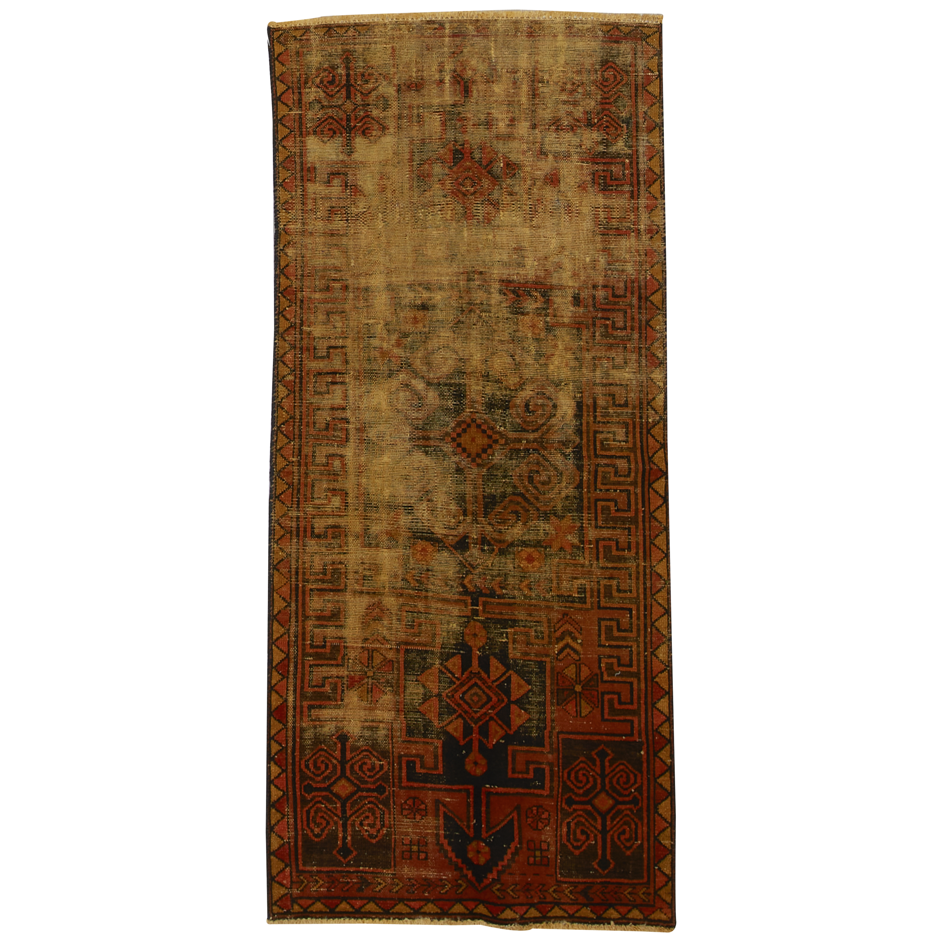 For generations, Elte has worked with expert local rug pickers throughout Morocco, Iran, Turkey and Europe to source vintage and antique rugs.
