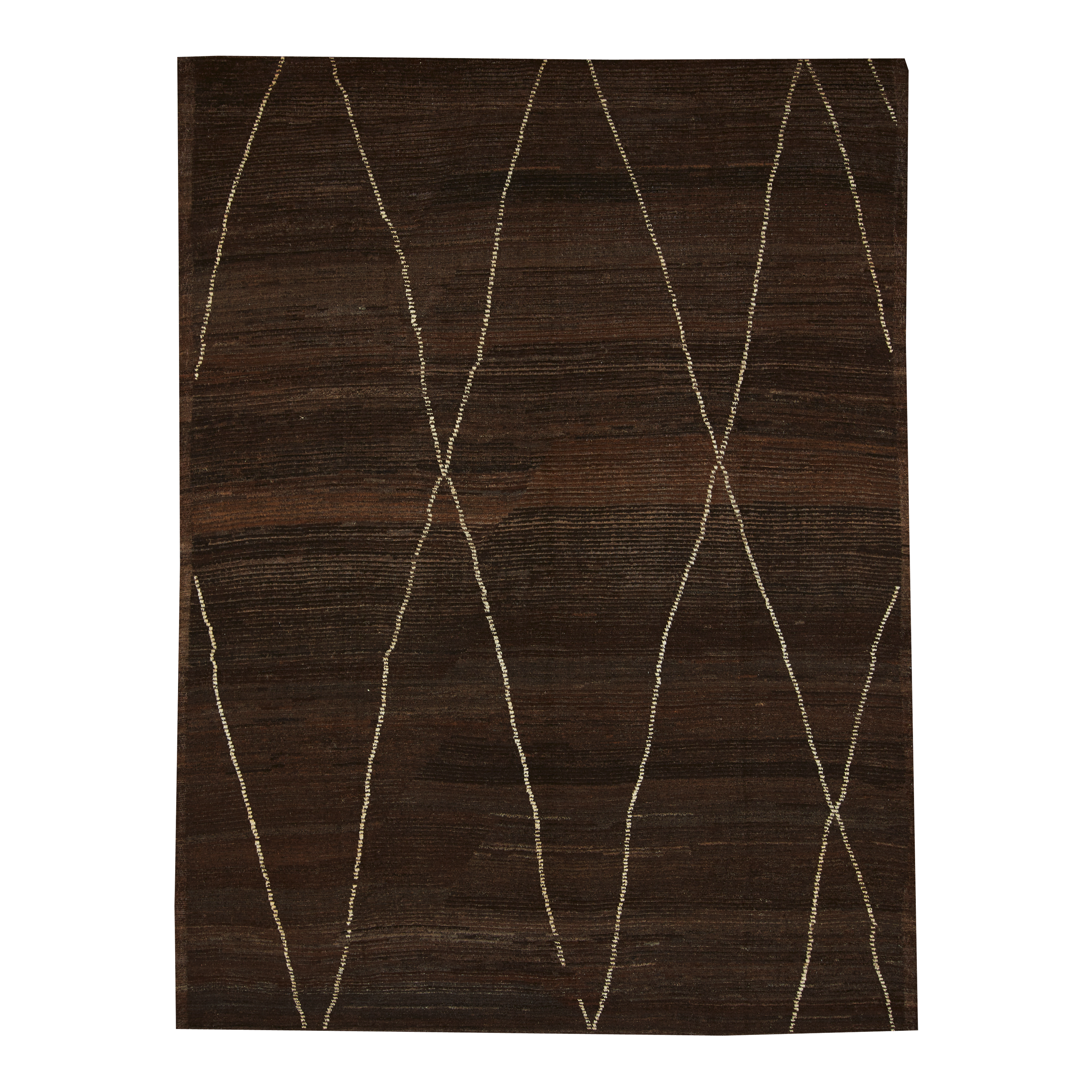 Revered for its lustre and soft hand, the natural qualities of wool from ancient Karakul sheep are honoured through restraint and refinement.