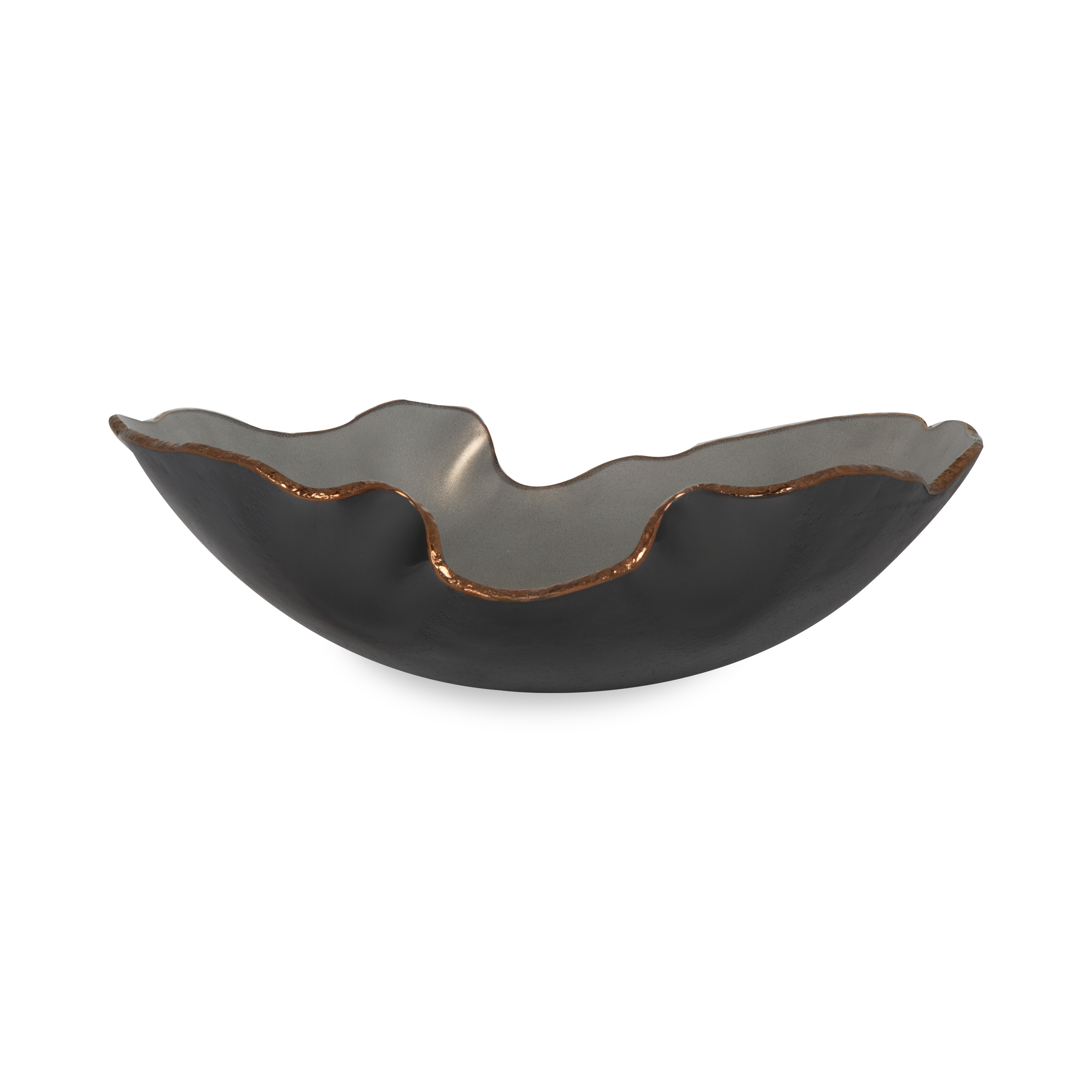 These exquisite pieces are the work of Brazilian glass artist Regina Medeiros.