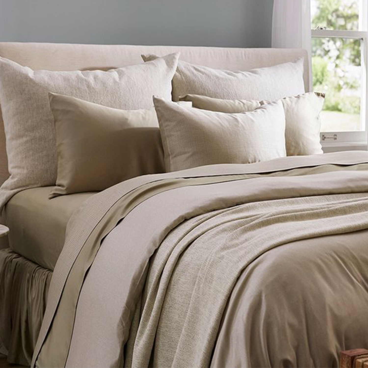 The Rimini Collection is woven in Italy and showcases a sumptuous%2C yarn-dyed jacquard.